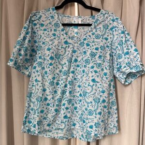 Draper James Ladies V-Neck Puff Short Sleeve Top Size M Blue Paisley